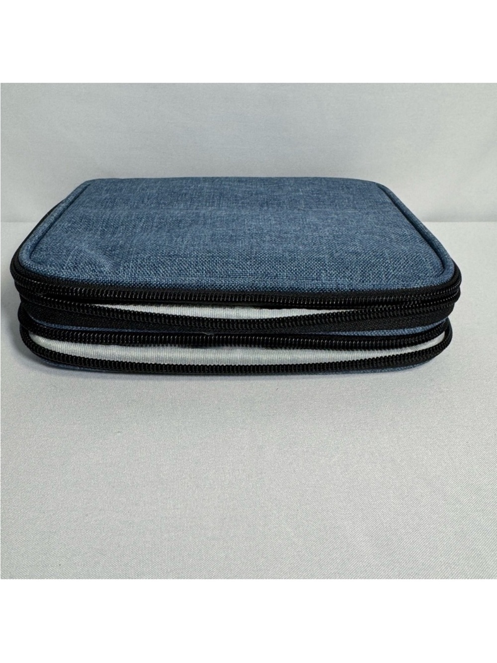Crochet case with supplies - Picture 7 of 8